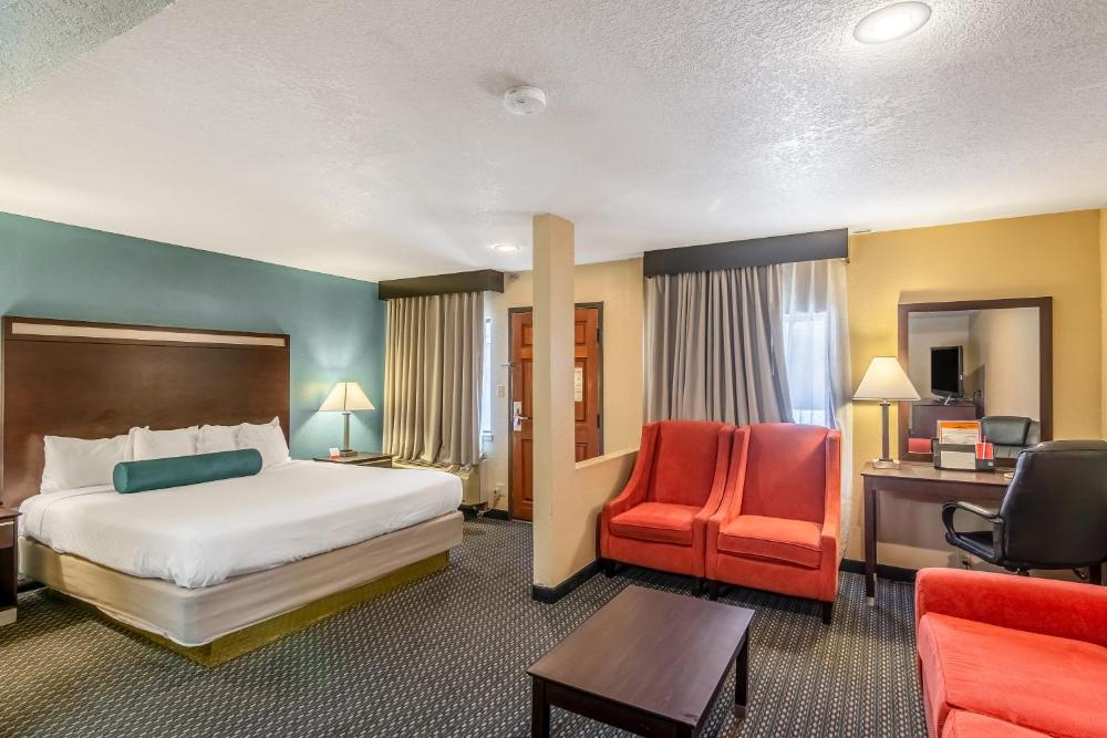 King Suite interior